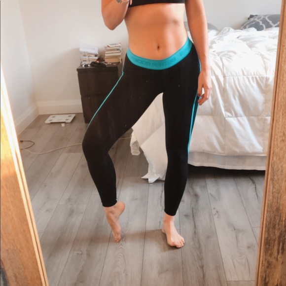 Better Bodies Contoured Workout Leggings - Picture 2 of 16